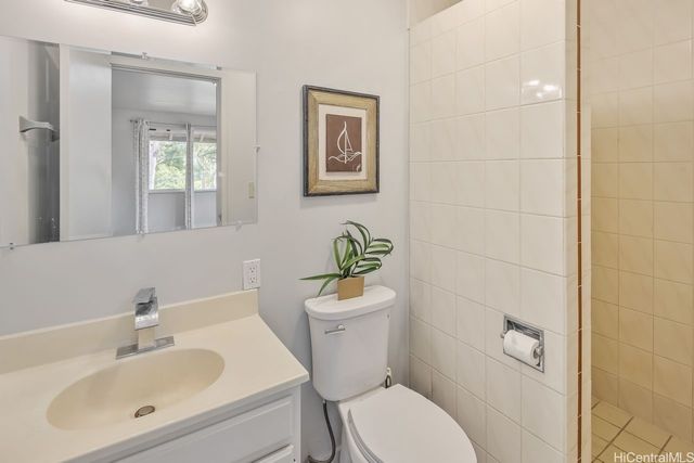 2023 Round Top Drive, Honolulu, HI 96822