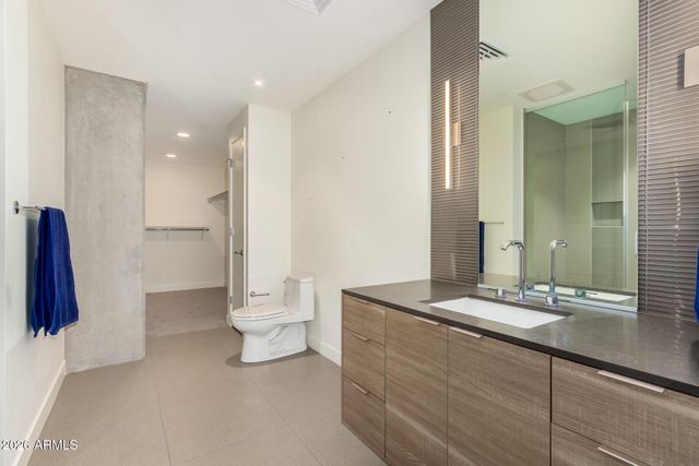 2300 E CAMPBELL Avenue 223, Phoenix, AZ 85016