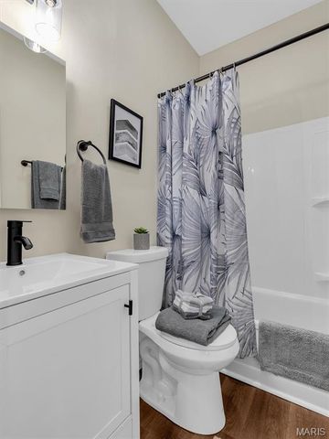 4204 Osceola Street, St Louis, MO 63116