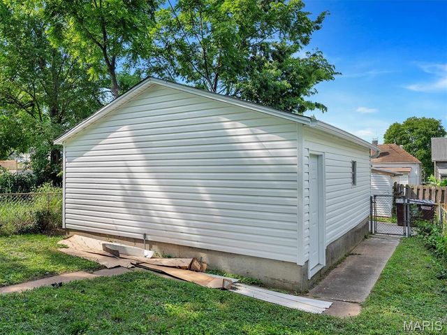 4204 Osceola Street, St Louis, MO 63116