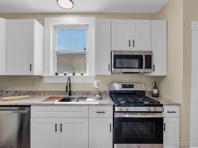 4204 Osceola Street, St Louis, MO 63116