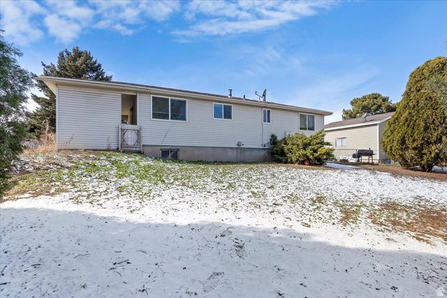 6293 S BEN AIR DR, Taylorsville, UT 84129