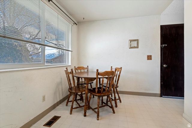 6293 S BEN AIR DR, Taylorsville, UT 84129