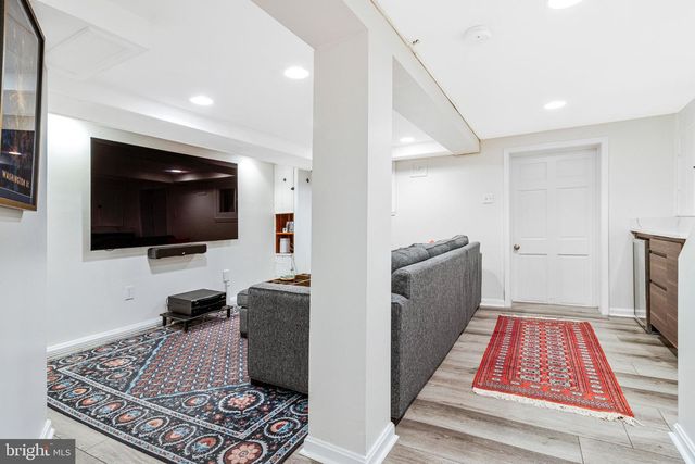 1222 OWEN PL NE, Washington, DC 20002