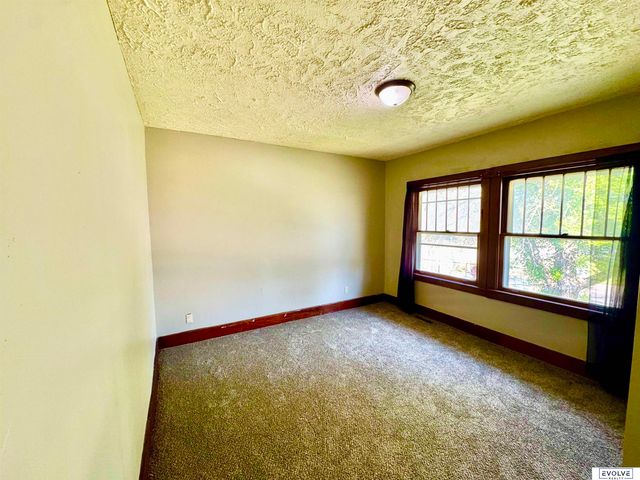 3109 N 45th Street, Omaha, NE 68104