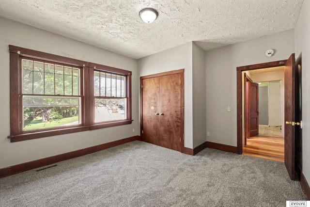 3109 N 45th Street, Omaha, NE 68104