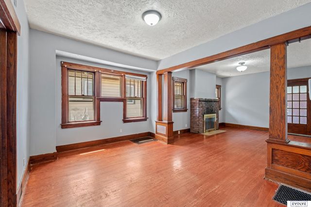 3109 N 45th Street, Omaha, NE 68104