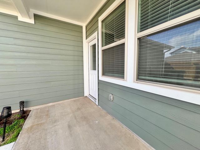 1841 Harvest Knoll LN, Leander, TX 78641