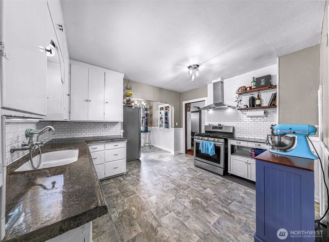 513 S Pine Street, Burlington, WA 98233