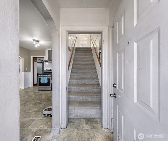 513 S Pine Street, Burlington, WA 98233