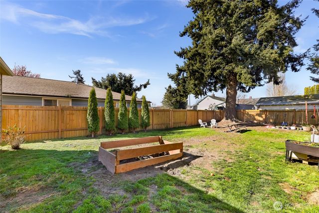 513 S Pine Street, Burlington, WA 98233
