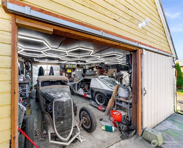 513 S Pine Street, Burlington, WA 98233