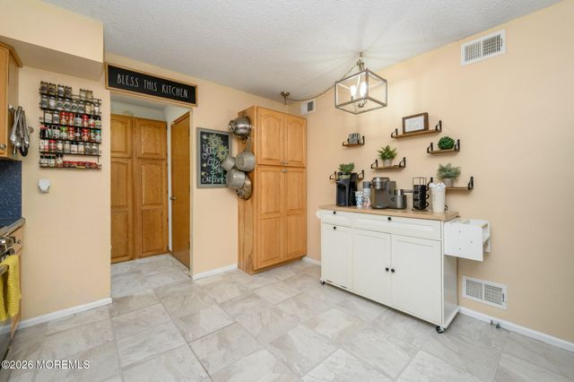 141 Grand Central Parkway, Bayville, NJ 08721