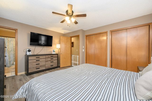 141 Grand Central Parkway, Bayville, NJ 08721