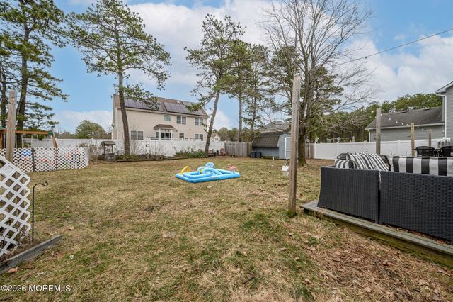 141 Grand Central Parkway, Bayville, NJ 08721