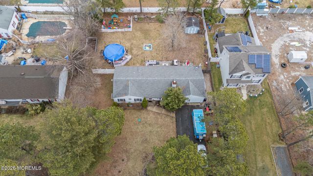 141 Grand Central Parkway, Bayville, NJ 08721