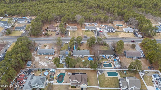 141 Grand Central Parkway, Bayville, NJ 08721