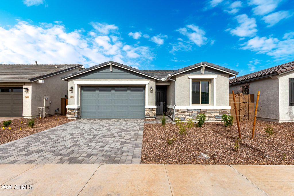 5416 W ROYAL PALM Road, Glendale, AZ 85302