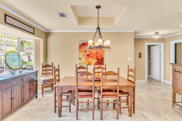 2411 Blue Willow Drive, Houston, TX 77042