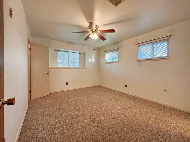 1016 Grove Street, Angleton, TX 77515