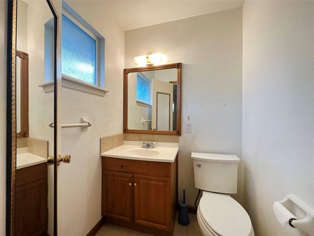 1016 Grove Street, Angleton, TX 77515