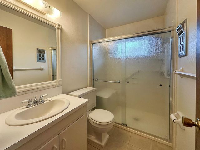 1016 Grove Street, Angleton, TX 77515