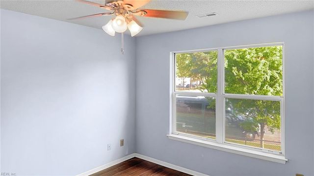 12758 Saint James Pl Apt D, Newport News, VA 23602