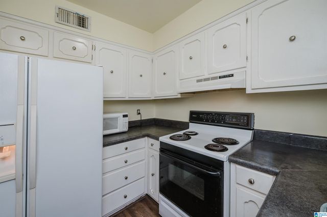 2643 SOUTHBURY CIRCLE # 2643, Vestavia Hills, AL 35216