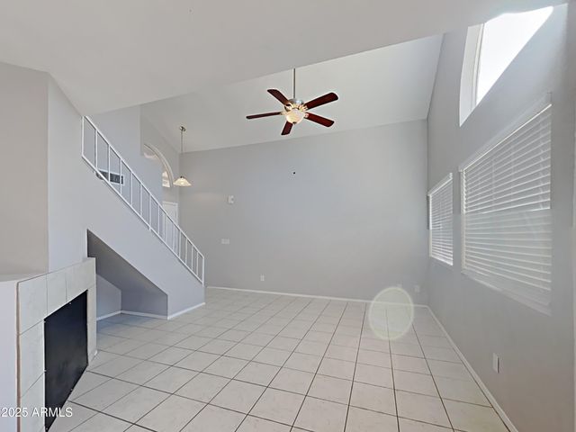 3041 E MICHIGAN Avenue, Phoenix, AZ 85032