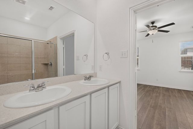 11609 Silver Queen Drive, Aubrey, TX 76227