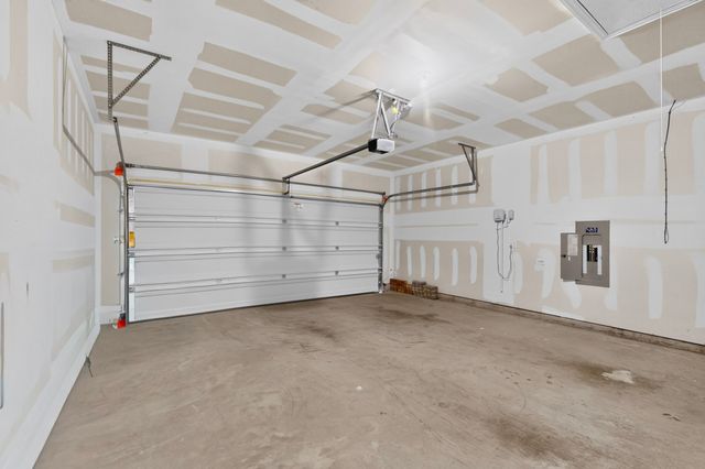 11609 Silver Queen Drive, Aubrey, TX 76227