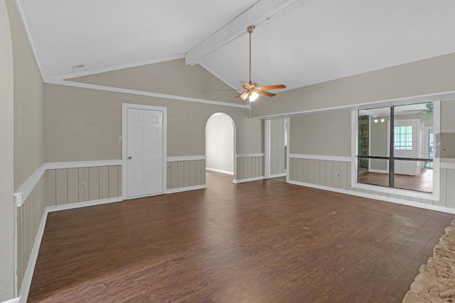 6128 RAINTREE DR, Memphis, TN 38115