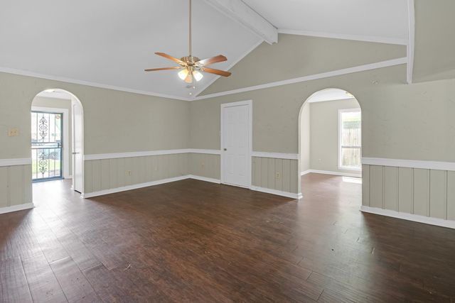 6128 RAINTREE DR, Memphis, TN 38115