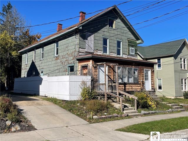 168 Barrett Avenue, Jamestown, NY 14701