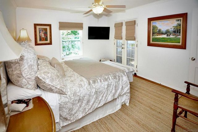 529 Fern Glen, La Jolla, CA 92037