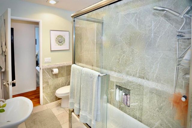 529 Fern Glen, La Jolla, CA 92037