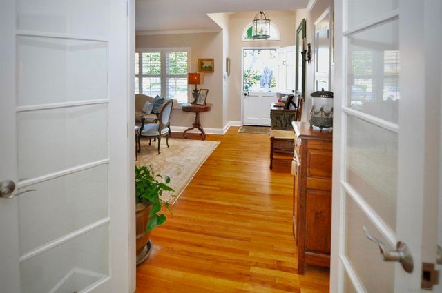 529 Fern Glen, La Jolla, CA 92037