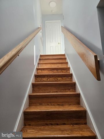 4416 LINGAN RD NW, Washington, DC 20007