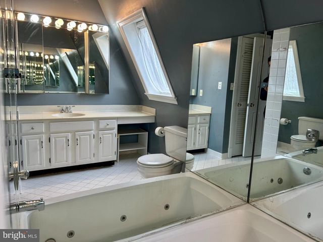 4416 LINGAN RD NW, Washington, DC 20007