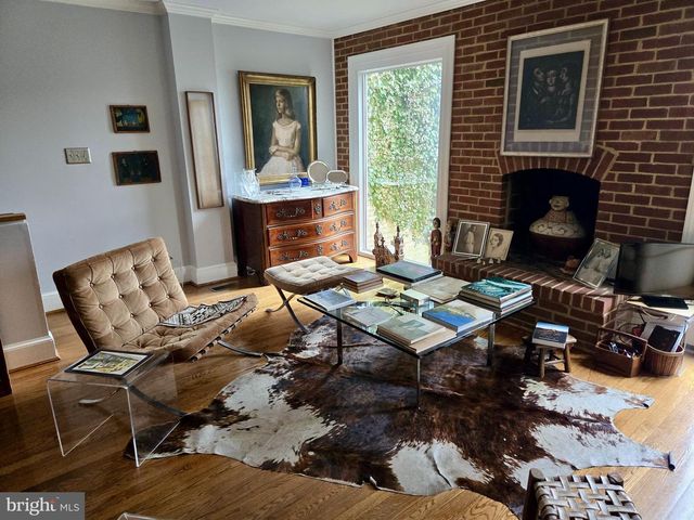 4416 LINGAN RD NW, Washington, DC 20007