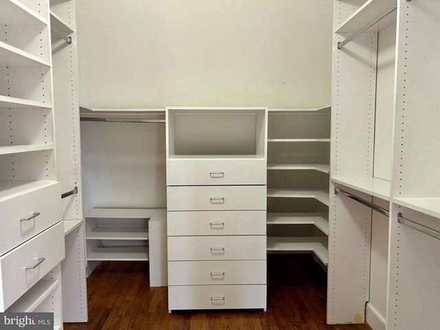 4416 LINGAN RD NW, Washington, DC 20007