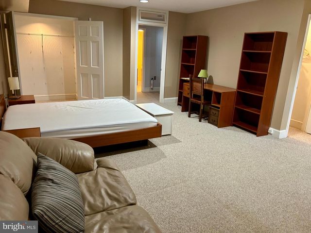 4416 LINGAN RD NW, Washington, DC 20007