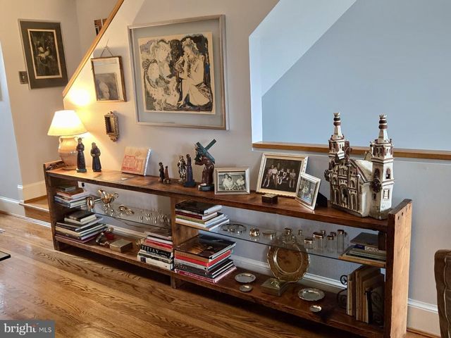 4416 LINGAN RD NW, Washington, DC 20007