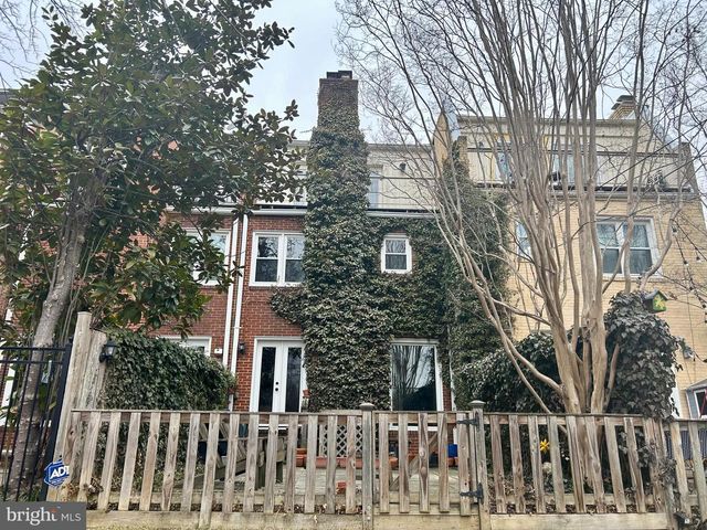 4416 LINGAN RD NW, Washington, DC 20007