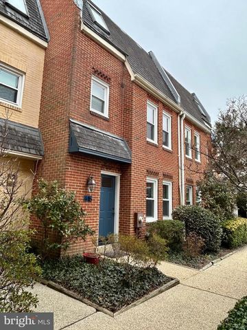 4416 LINGAN RD NW, Washington, DC 20007