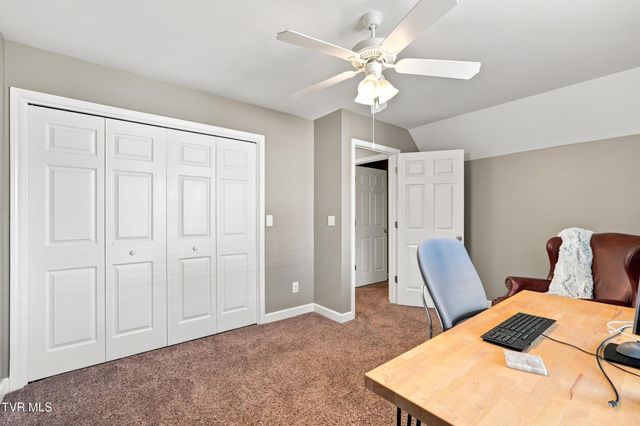 200 Carnegie Court, Kingsport, TN 37664