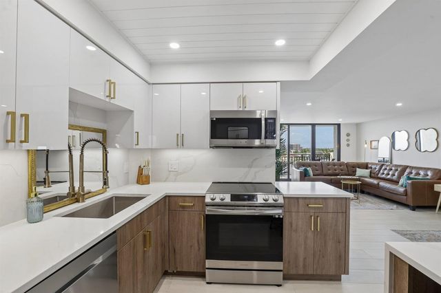 3912 S Ocean Boulevard 704, Highland Beach, FL 33487