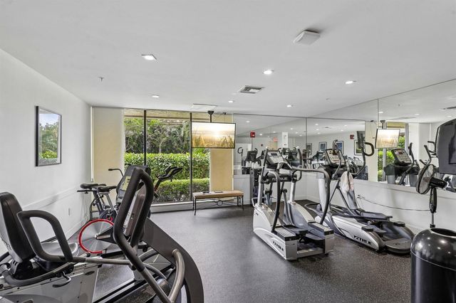 3912 S Ocean Boulevard 704, Highland Beach, FL 33487