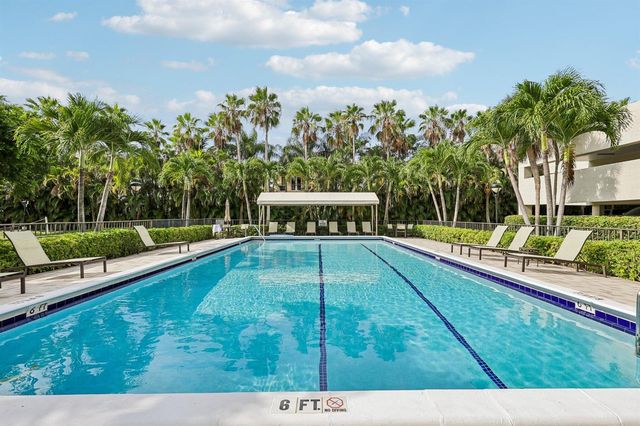 3912 S Ocean Boulevard 704, Highland Beach, FL 33487
