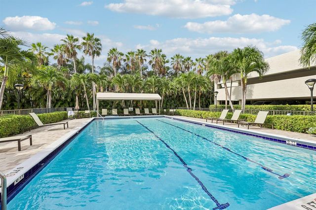 3912 S Ocean Boulevard 704, Highland Beach, FL 33487